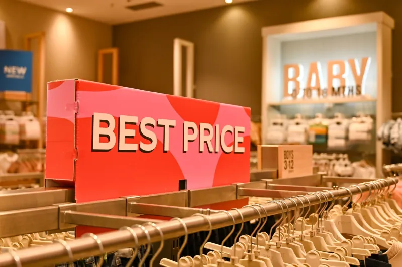 Outlet Malls vs. Online Drops: A No-Fluff Breakdown of Where Jordan Deals Actually Happen in 2024